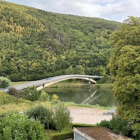 Des Pres בית נופש Revin (Ardennes)